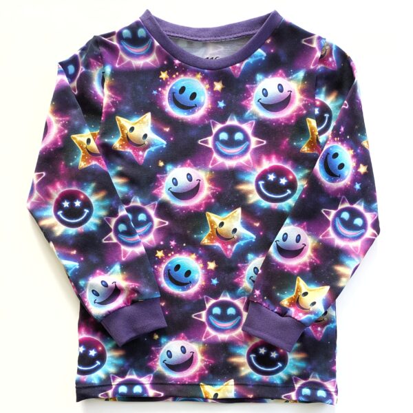 Långärmad t-shirt med smileys på lila
