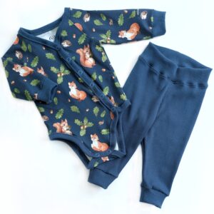 body med ekorrar + byxor