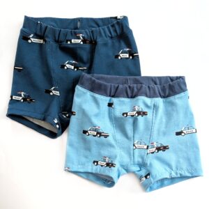 Två par kalsonger med polisbilar