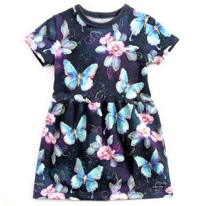 Klänning med fjärilar och blommor 1×1 Klänning med fjärilar och blommor
